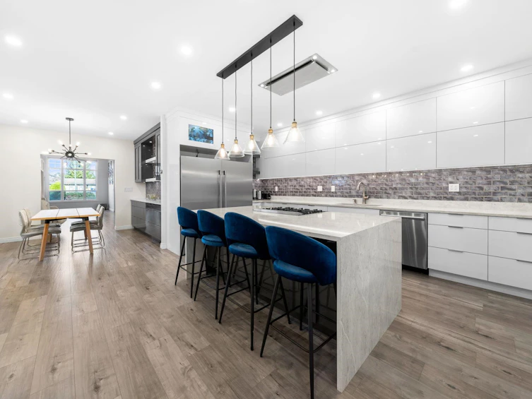 11646 82 Avenue, Delta, BC, V4C 2C4 - 12
