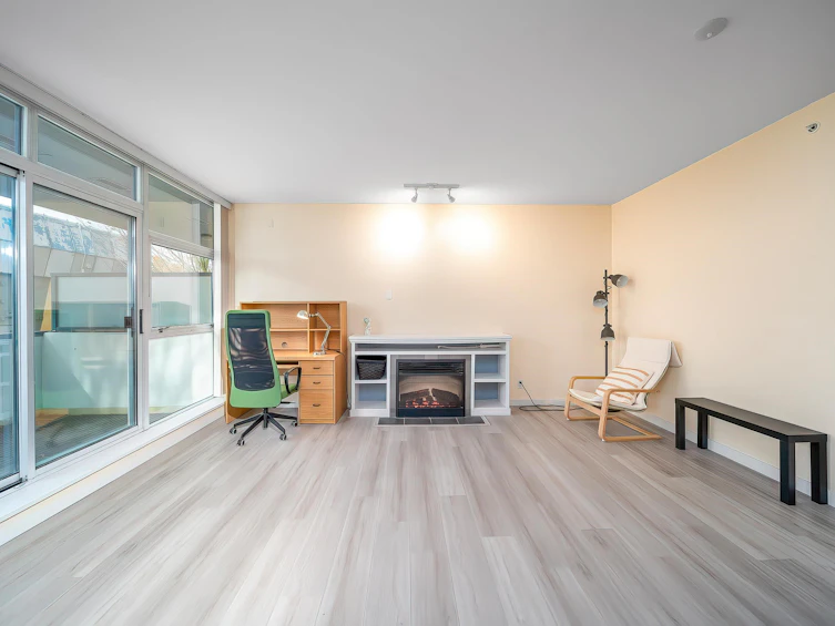 205-5611 Goring Street, Burnaby, BC, V5B 0A3 - 21