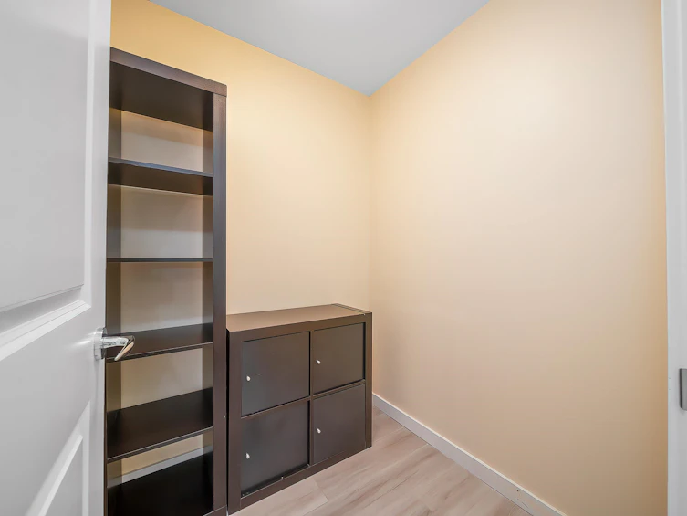 205-5611 Goring Street, Burnaby, BC, V5B 0A3 - 12