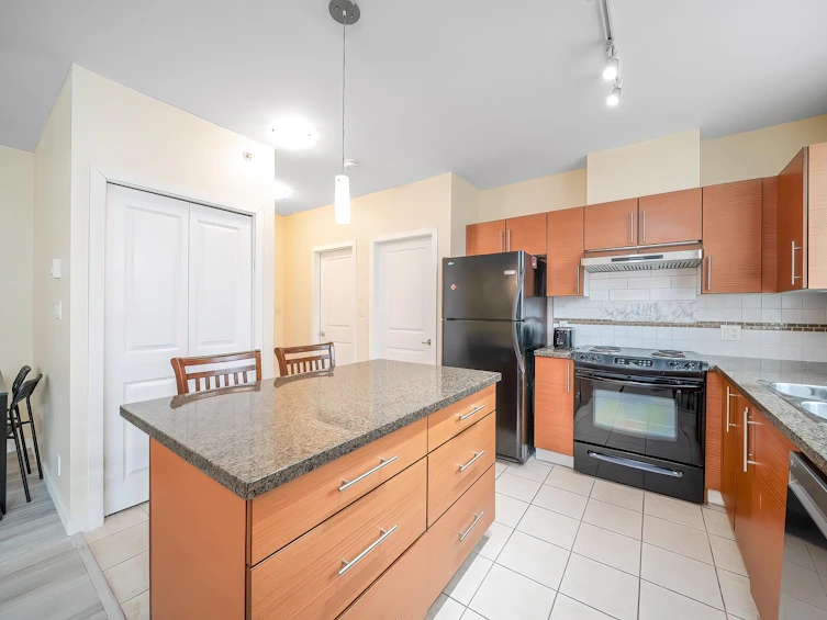 205-5611 Goring Street, Burnaby, BC, V5B 0A3 - 19