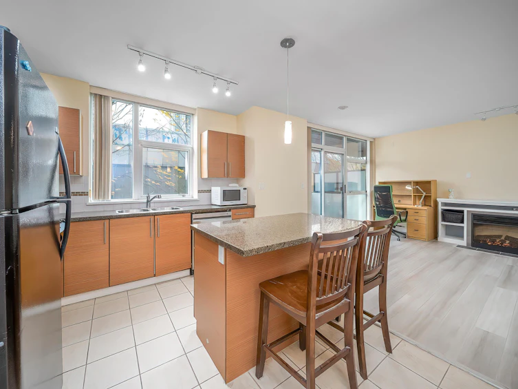 205-5611 Goring Street, Burnaby, BC, V5B 0A3 - 15