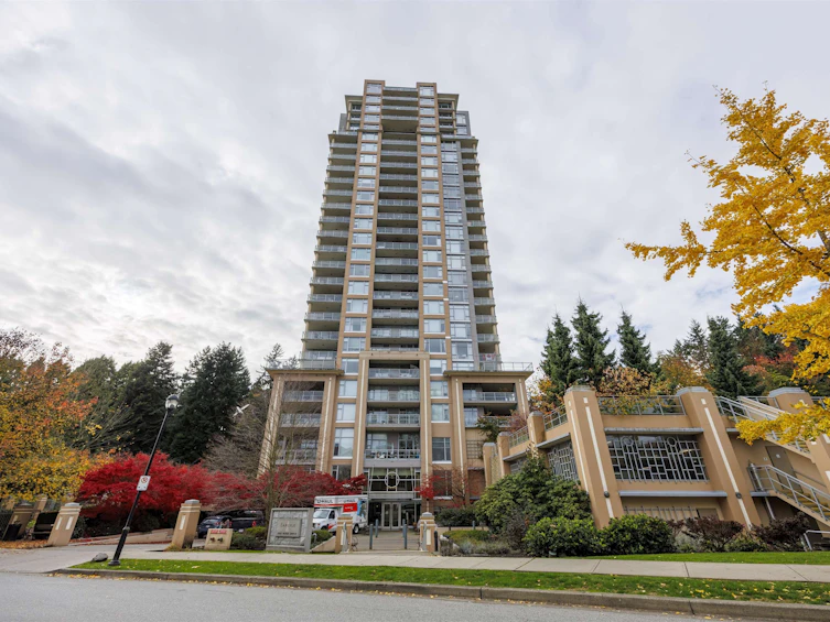 705-280 Ross Drive, New Westminster, BC, V3L 0C2