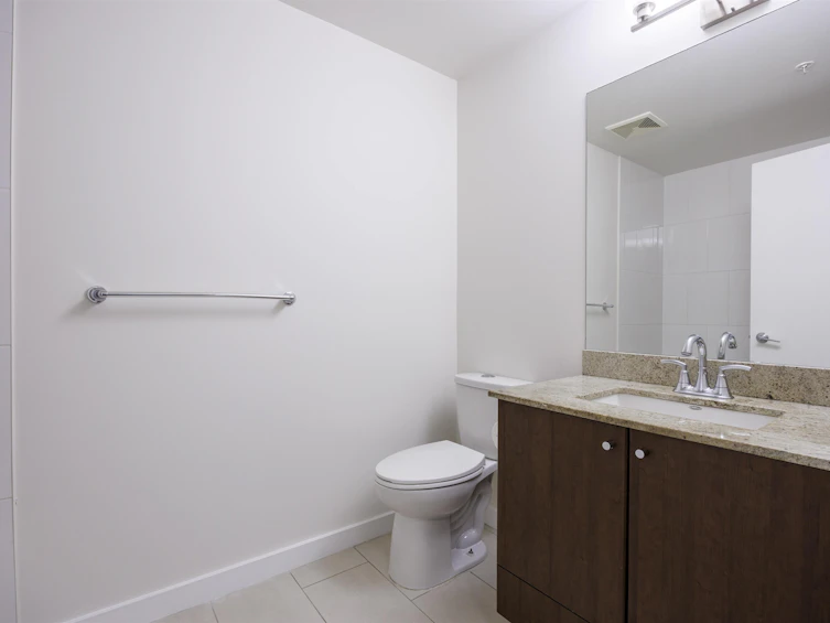 705-280 Ross Drive, New Westminster, BC, V3L 0C2 - 24