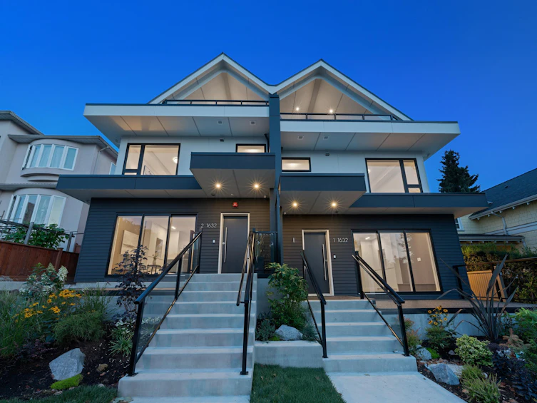 1-1632 E 21st Avenue, Vancouver, BC, V5N 2N5 - 2