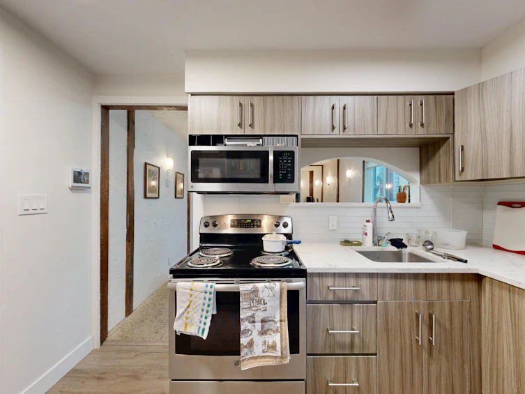 3554 Haida Drive, Vancouver, BC, V5M 3Z4 - 18