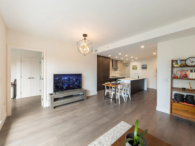 202-477 W 59th Avenue, Vancouver, BC, V5X 1X4 - 6