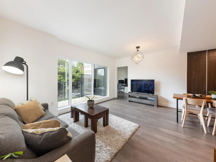 202-477 W 59th Avenue, Vancouver, BC, V5X 1X4 - 4