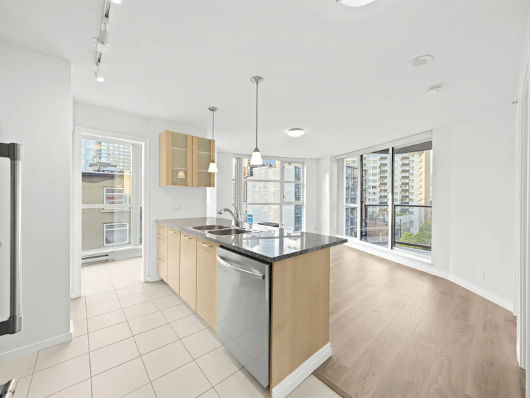 702-1199 Seymour Street, Vancouver, BC, V6B 1K3 - 8