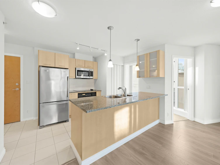702-1199 Seymour Street, Vancouver, BC, V6B 1K3 - 6
