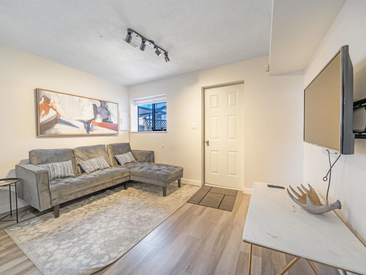 2131 Fraserview Drive, Vancouver, BC, V5P 2N2 - 20