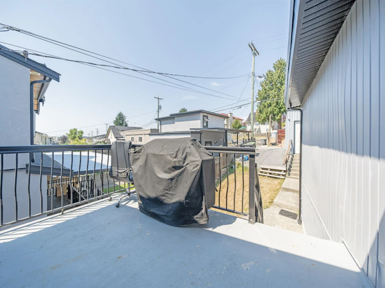 2131 Fraserview Drive, Vancouver, BC, V5P 2N2 - 29