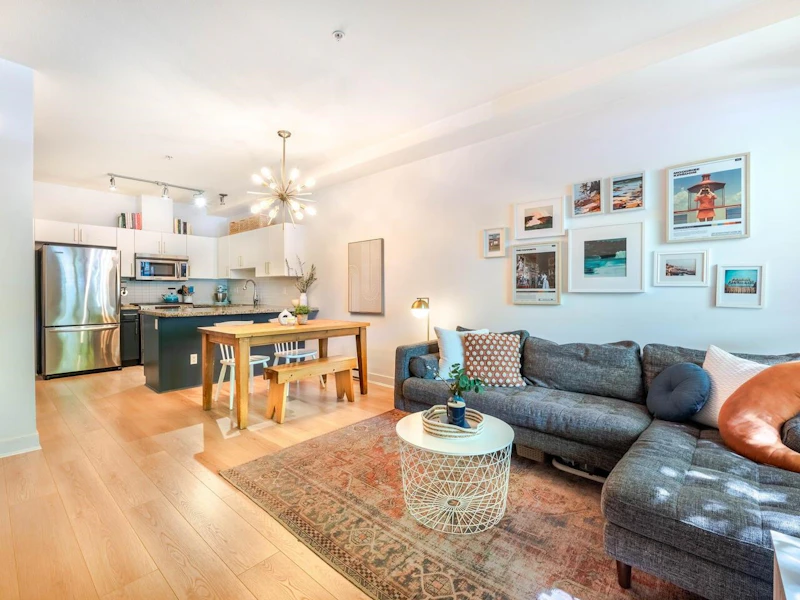 1871 Stainsbury Avenue, Vancouver BC V5N 2M6