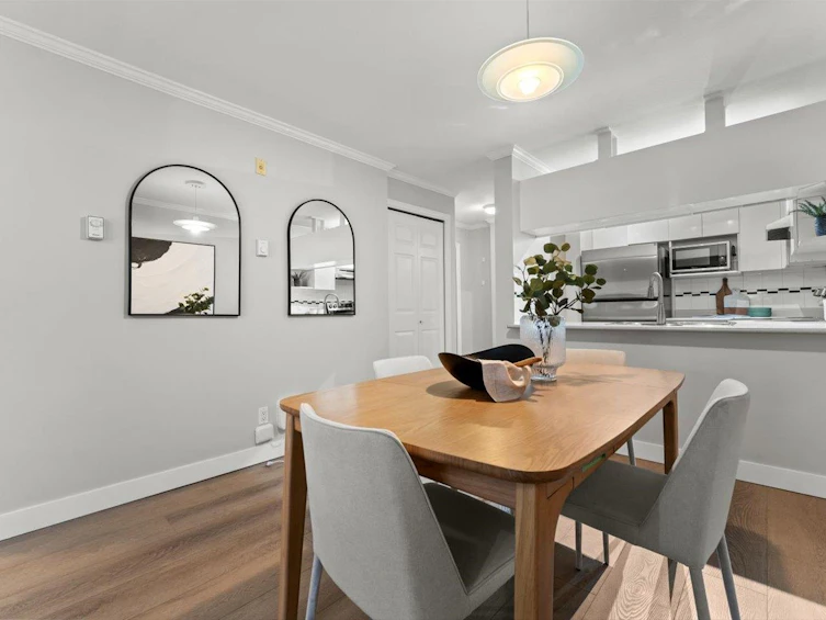 205-3638 W Broadway, Vancouver, BC, V6R 2B7 - 9