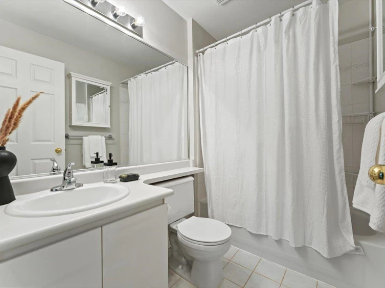 205-3638 W Broadway, Vancouver, BC, V6R 2B7 - 17