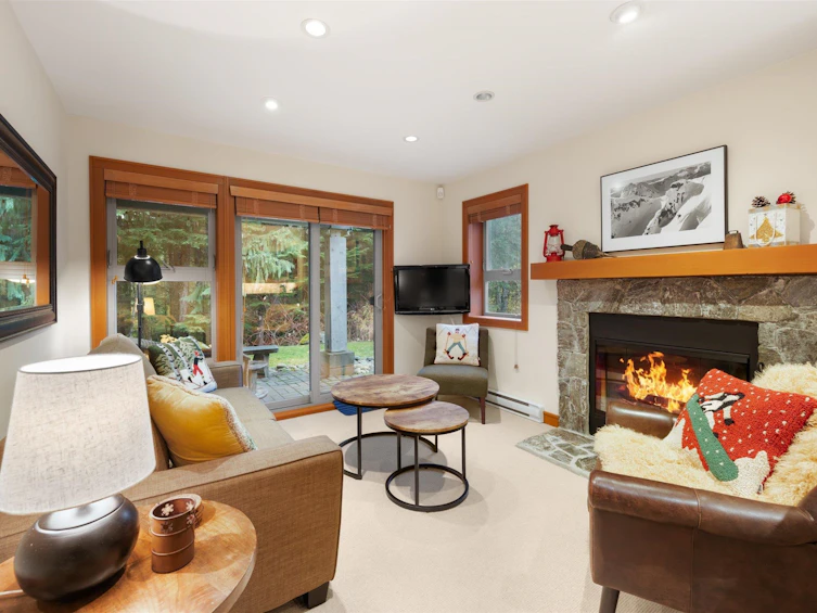 24-4661 Blackcomb Way, Whistler, BC, V8E 0Z1