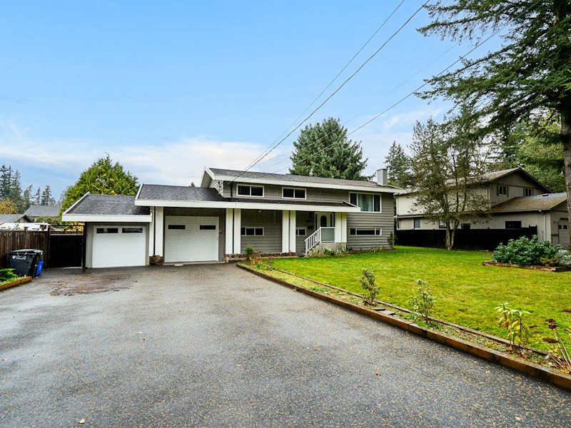 20073 42nd Avenue, Langley BC V3A 3A6