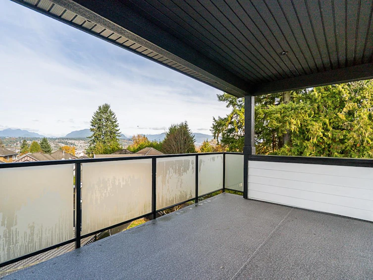 14271 Grosvenor Road, Surrey, BC, V3R 5H2 - 2