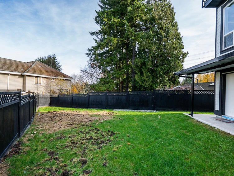 14271 Grosvenor Road, Surrey, BC, V3R 5H2 - 4