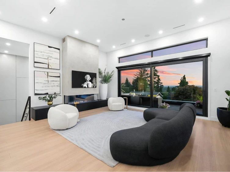 8102 Wiltshire Place, Delta, BC, V4C 6T2 - 8
