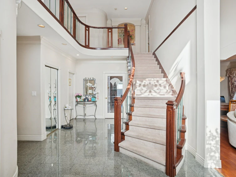 4111 Blundell Road, Richmond, BC, V7C 1G7 - 3