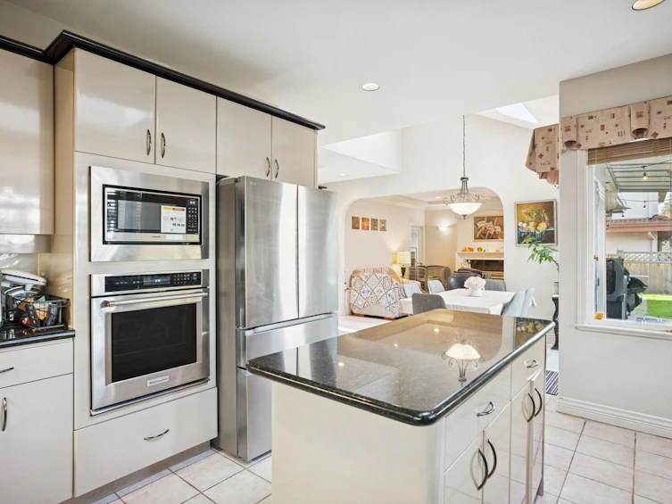4111 Blundell Road, Richmond, BC, V7C 1G7 - 15
