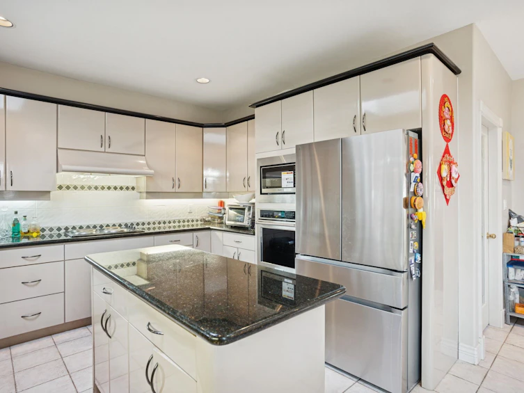 4111 Blundell Road, Richmond, BC, V7C 1G7 - 17