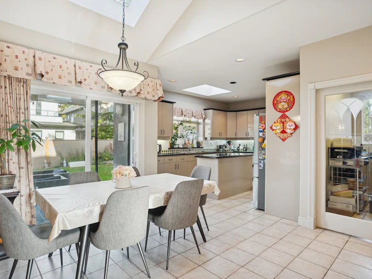 4111 Blundell Road, Richmond, BC, V7C 1G7 - 18