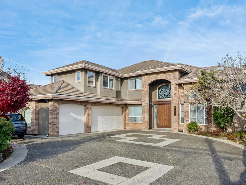 4111 Blundell Road, Richmond BC V7C 1G7