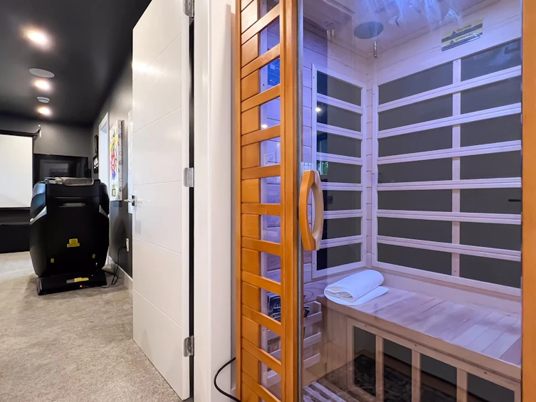 4479 Carson Street, Burnaby, BC, V5J 2Y3 - 34