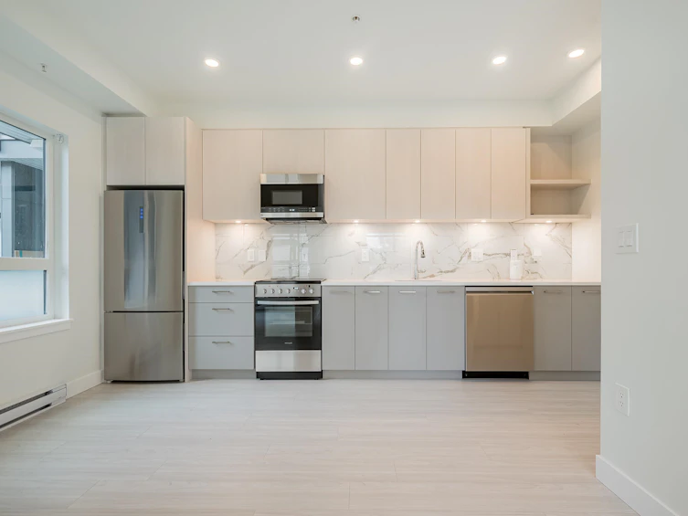 209-10777 138 Street, Surrey, BC, V3T 0T5 - 14