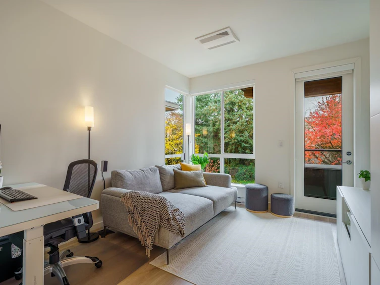 313-7588 16th Street, Burnaby, BC, V3N 0H8 - 16