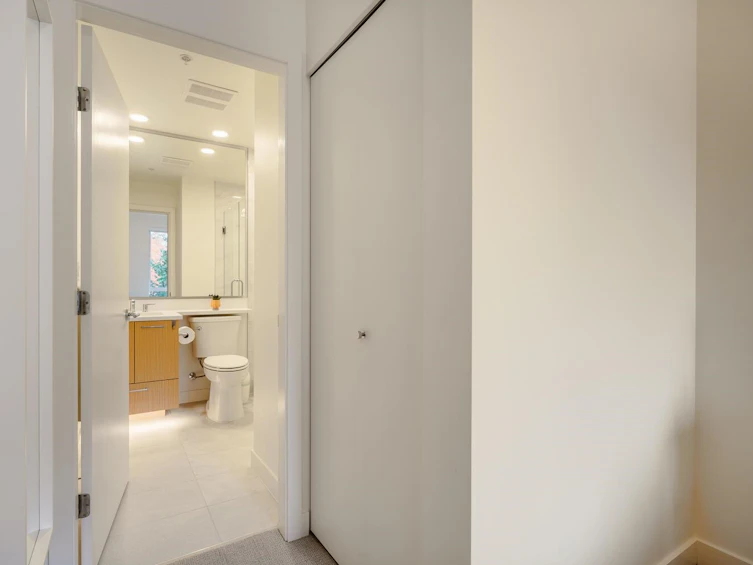 313-7588 16th Street, Burnaby, BC, V3N 0H8 - 25