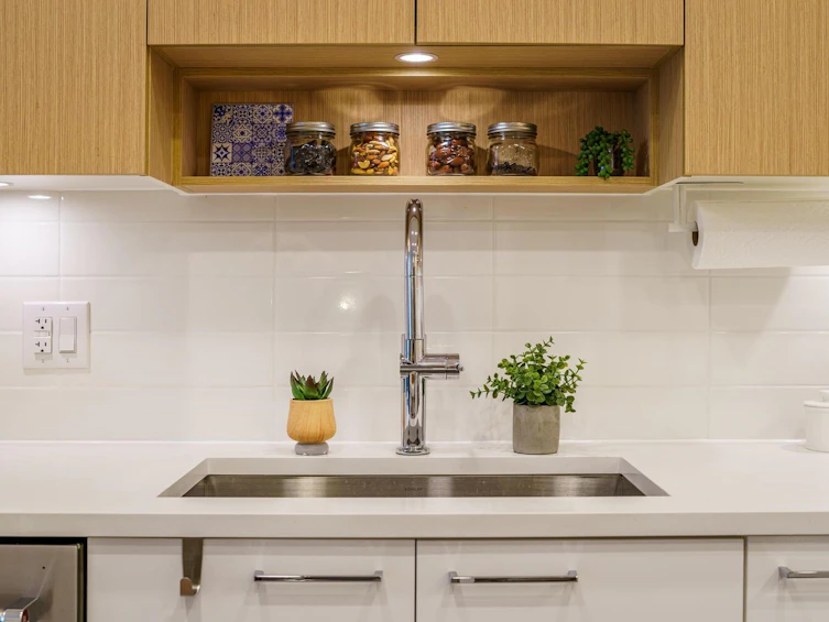 313-7588 16th Street, Burnaby, BC, V3N 0H8 - 5