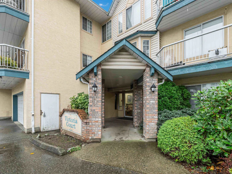 203-2567 Victoria Street, Abbotsford, BC, V2T 2T4 - 2