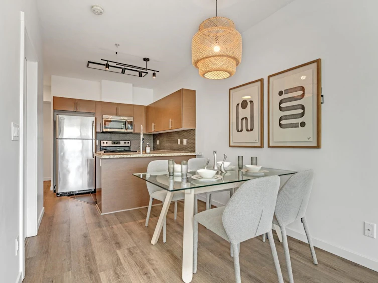 207-2239 Kingsway, Vancouver, BC, V5N 0E5 - 8