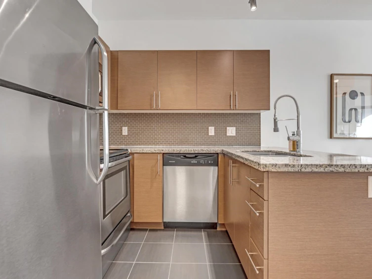 207-2239 Kingsway, Vancouver, BC, V5N 0E5 - 10