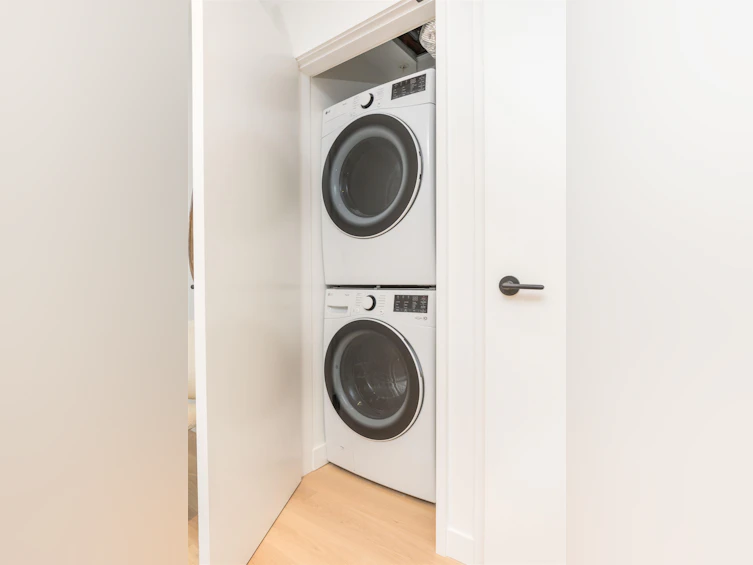 PH521-2471 St George Street, Vancouver, BC, V5T 0L9 - 25