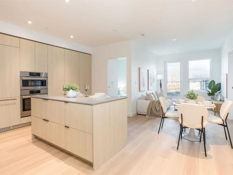 PH521-2471 St George Street, Vancouver, BC, V5T 0L9