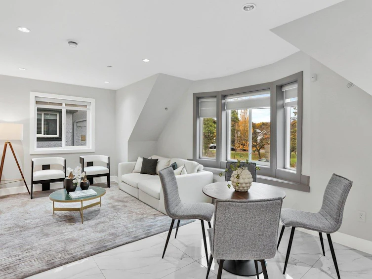 1018 E 24th Avenue, Vancouver, BC, V5V 2B1 - 4