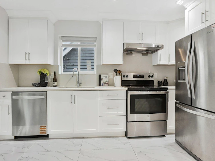 1018 E 24th Avenue, Vancouver, BC, V5V 2B1 - 19