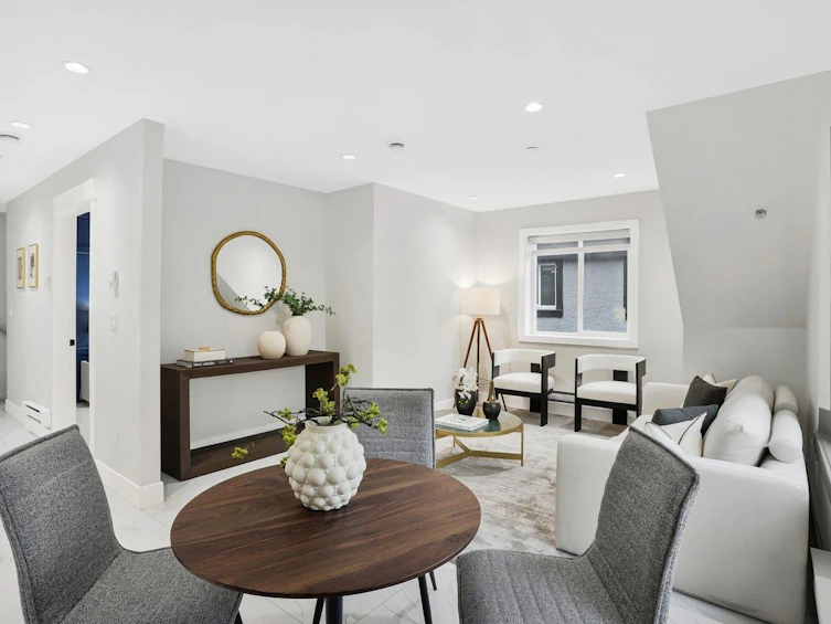 1018 E 24th Avenue, Vancouver, BC, V5V 2B1 - 5