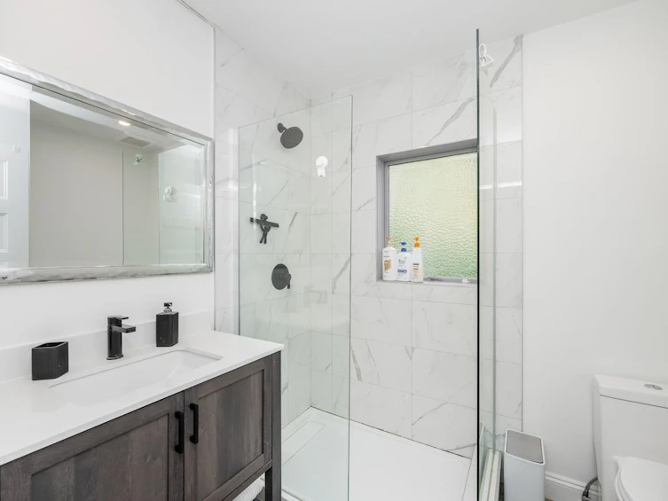 3245 Travers Avenue, West Vancouver, BC, V7V 1G5 - 7