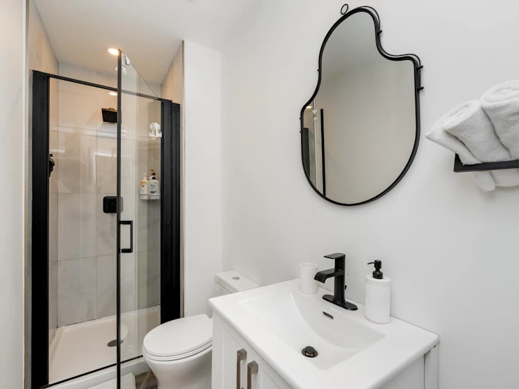 3245 Travers Avenue, West Vancouver, BC, V7V 1G5 - 11
