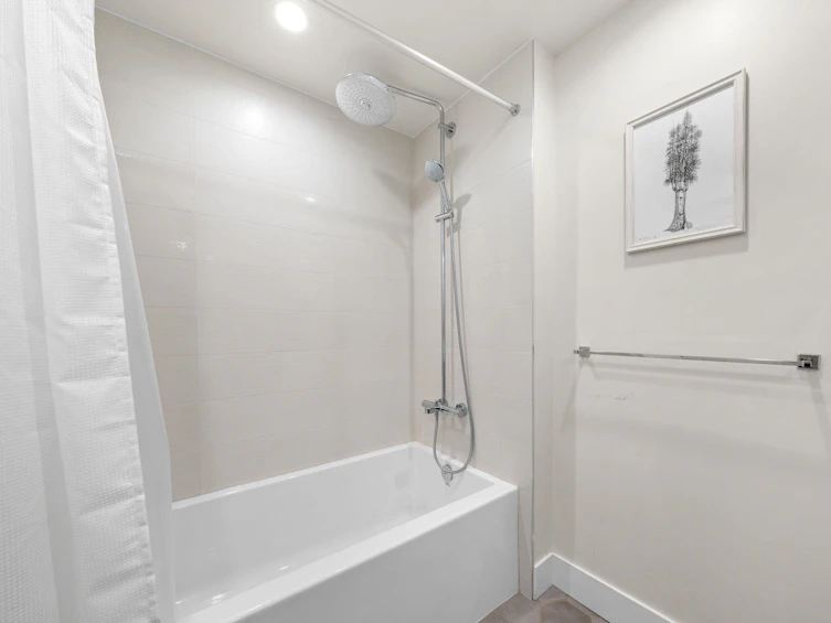 302-1496 Charlotte Road, North Vancouver, BC, V7J 0C9 - 12