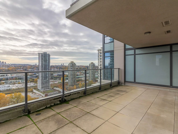 2302-2077 Rosser Avenue, Burnaby, BC, V5C 0G6 - 9