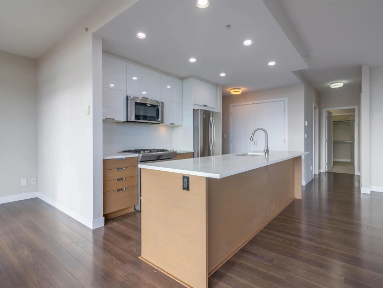 2302-2077 Rosser Avenue, Burnaby, BC, V5C 0G6 - 5