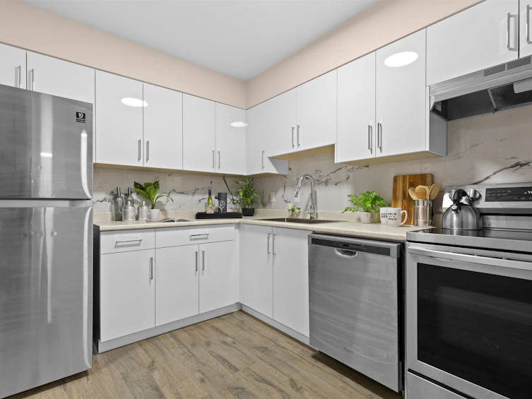 308-1561 Vidal Street, Surrey, BC, V4B 5A7 - 9