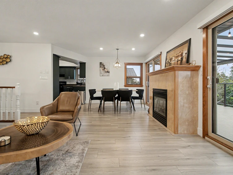 1112 Stevens Street, Surrey, BC, V4B 4X8 - 9