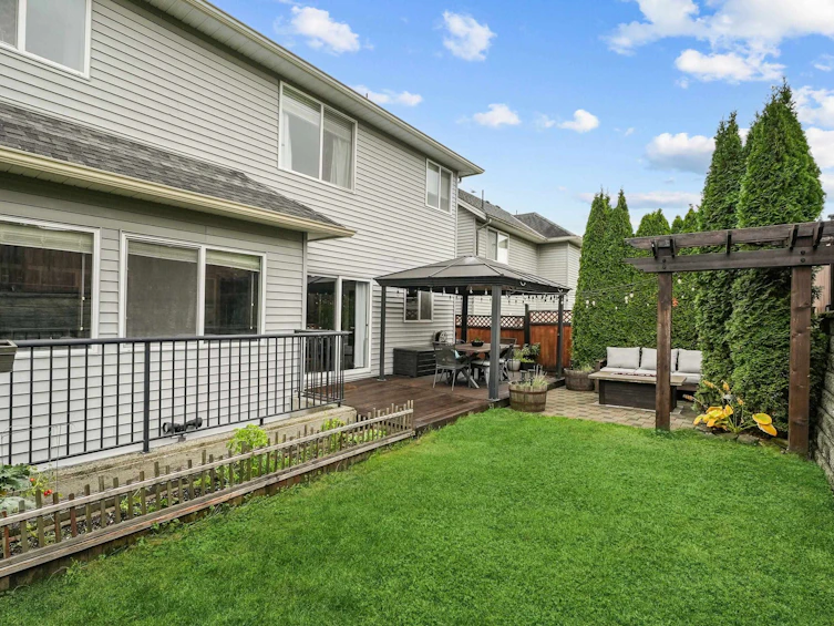 16622 59a Avenue, Surrey, BC, V3S 4N9 - 32