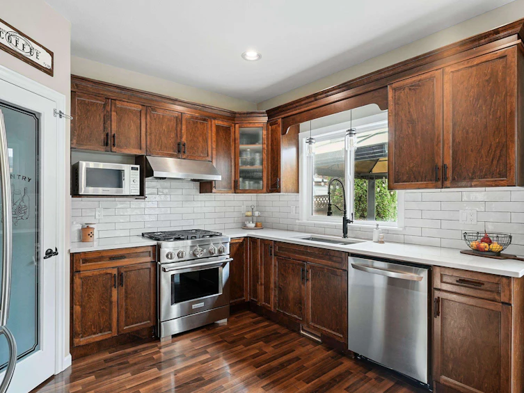16622 59a Avenue, Surrey, BC, V3S 4N9 - 7